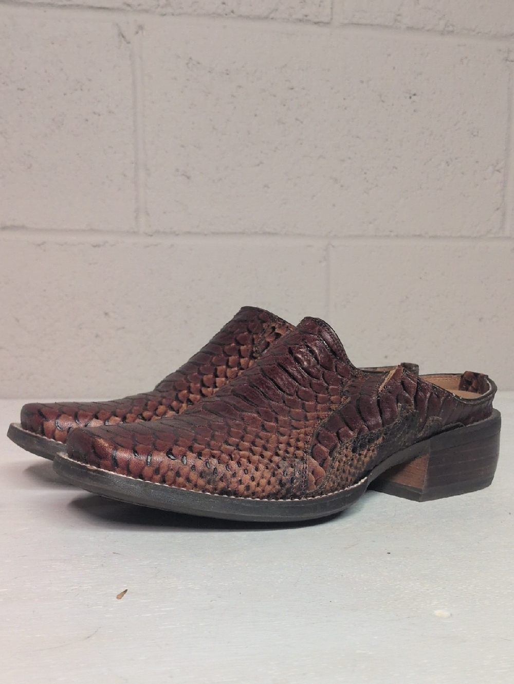 Ariat Brown Python Print Leather Pointed Toe Western Mules Size 8.5 - Picture 2 of 10